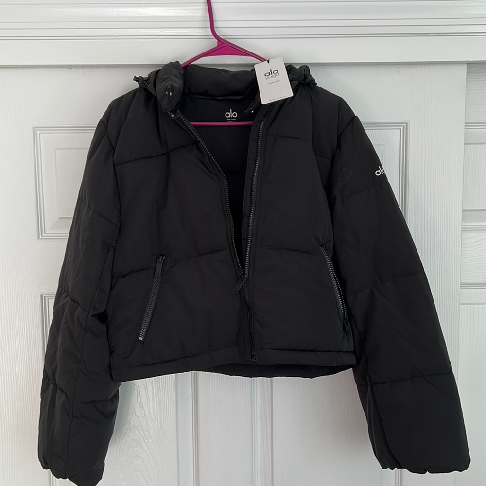 Alo Yoga Hooded Crop Puffer NWT XS